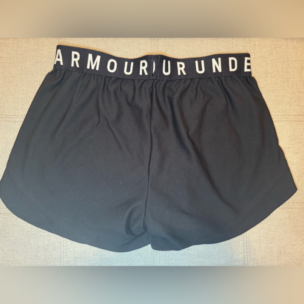 Under Armour black workout shorts. - Picture 4 of 4